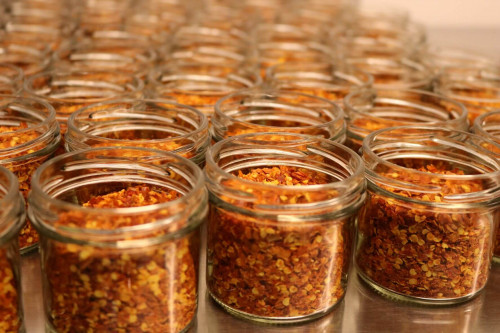Steenbergs Organic Hot Chilli Flakes 30g in Glass Jar from the UK's sustainable spice company.