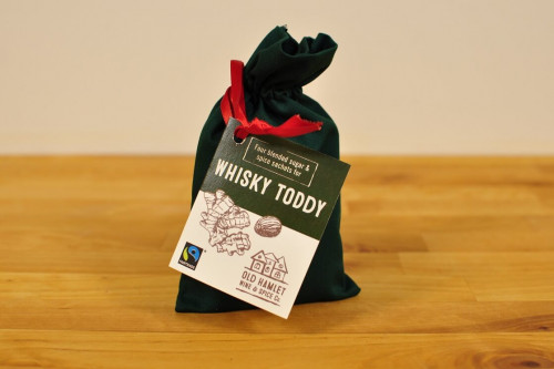 Olf Hamlet Fairtrade Whisky Toddy Spices In Green Cloth Bag, blended in North Yorkshire, bag sewn in the UK from the Steenbergs and Old Hamlet UK online shop for whisky toddy mix, spice gifts and whisky gifts.