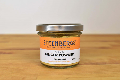 Steenbergs Organic Ginger Powder in Glass Jar, part of the UK Steenbergs range of organic herbs and spices.