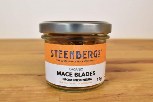 Steenbergs Organic Mace Blades in glass jar from the Steenbergs UK online shop for organic herbs and spices.