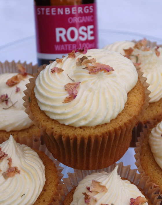 George's Favourite Cup Cakes with Rose Icing recipe