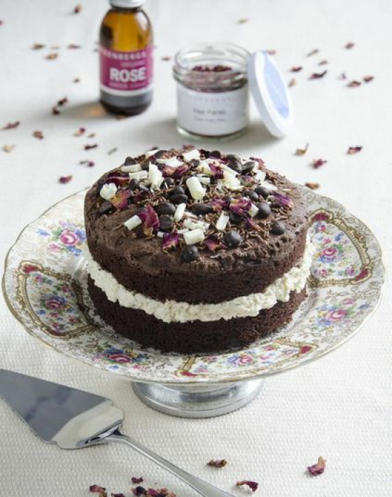 Double chocolate Cake with vanilla rose cream Recipe