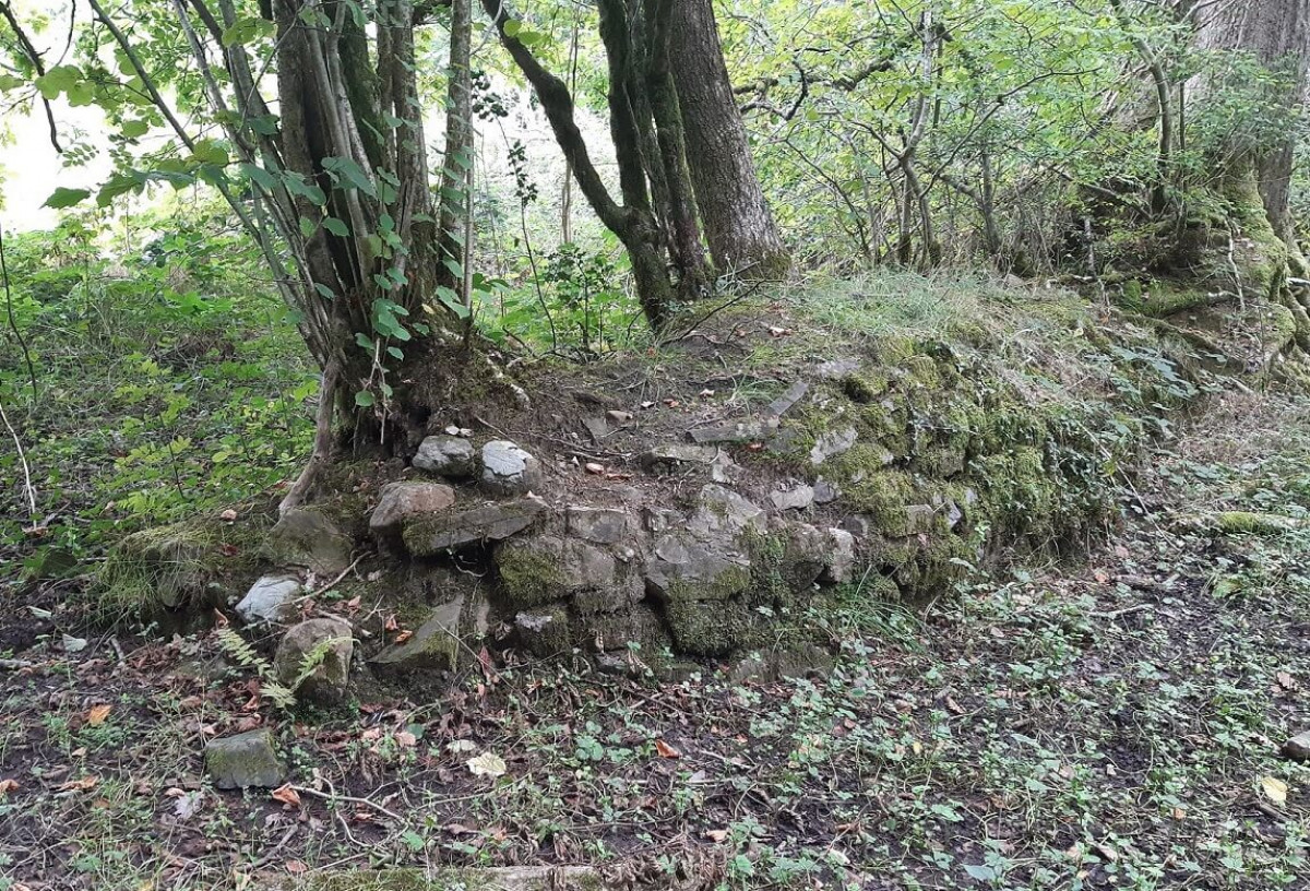 A Clawdd, A Stone Faced Bank In Gwan-Cae-Gurwen A Clawdd, A Stone Faced Bank In Gwan-Cae-Gurwen