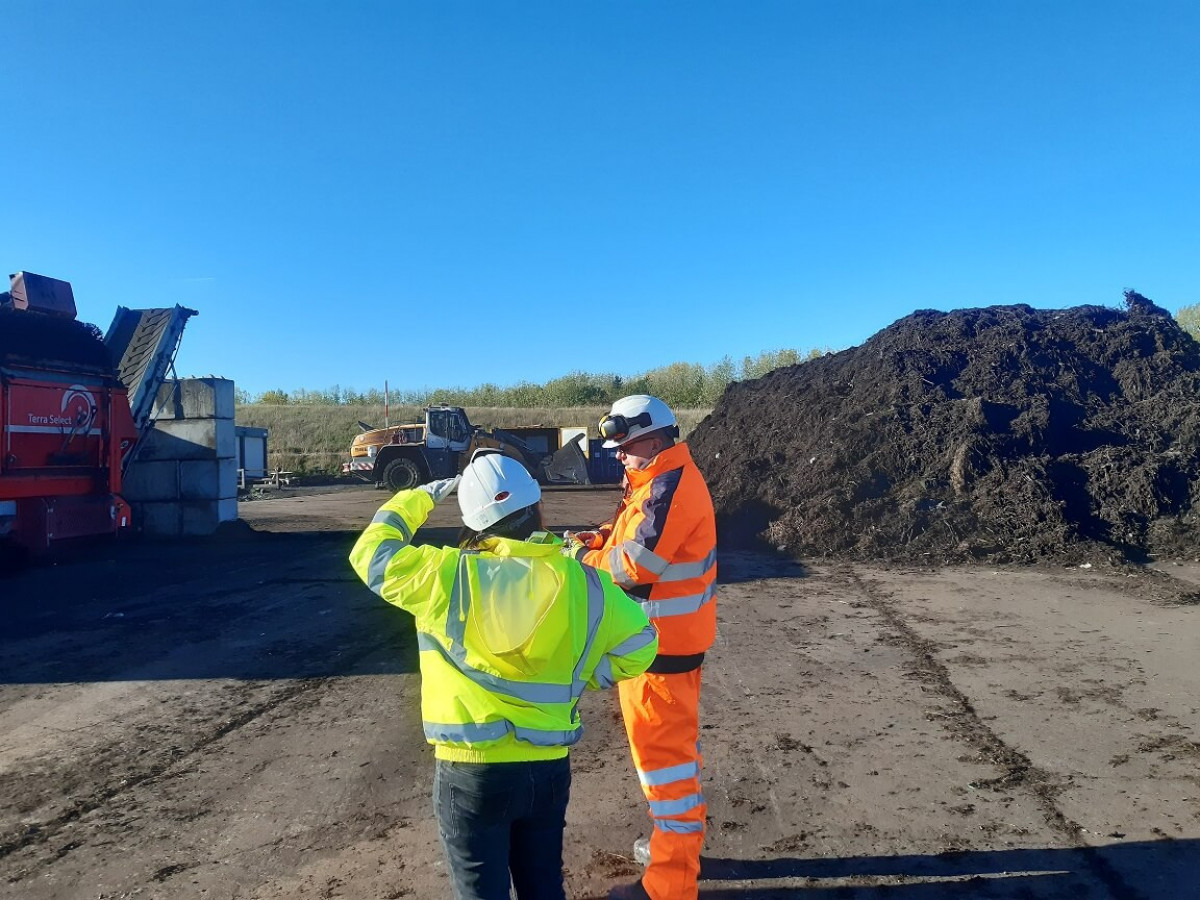 Sophie and Wayne Discussing Composting Sophie and Wayne Discussing Composting