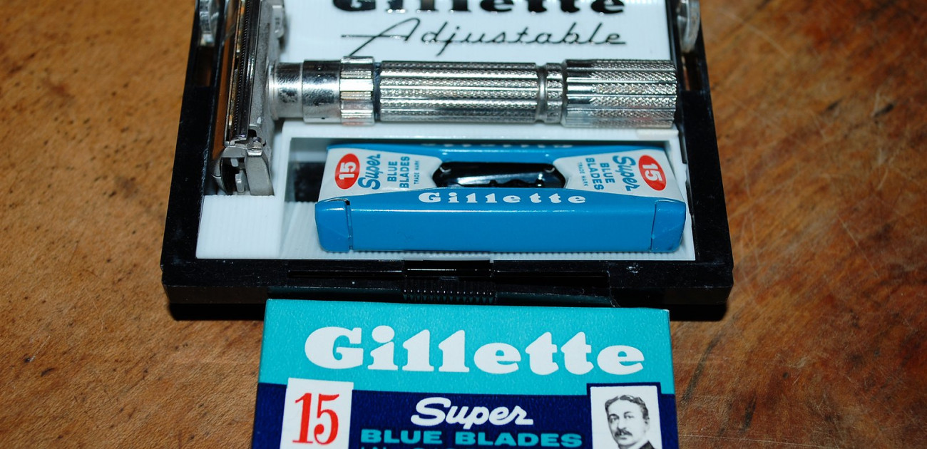 Review of Gillette Fatboy Razor From Late 1950s