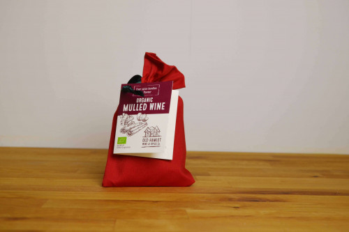 Old Hamlet Organic Mulled Wine Pouchettes Red Bag, blended and created in the UK and available from the Steenbergs UK online shop for mulling spices.