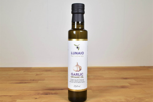 Lunaio organic extra virgin olive oil infused with garlic from the Steenbergs UK online shop for organic food.