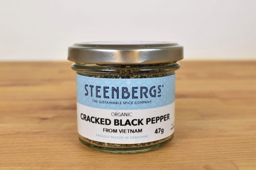 Steenbergs Organic Cracked Black Pepper in Glass Jar from the Steenbergs UK online shop for organic herbs and spices.