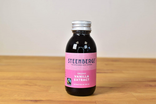 Steenbergs Organic Fairtrade Vanilla Extract , vegan, kosher, sugar free, from the Steenbergs UK online shop for organic fairtrade baking extracts and flavours.