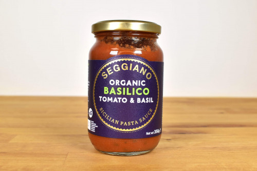 Seggiano Organic Basil Pasta sauce with no thickeners, sugar or flavour enhancers, from the Steenbergs UK online shop for authentic storecupboard ingredients.