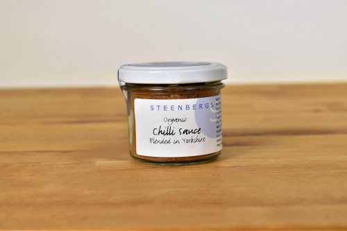 Steenbergs Organic Chilli Sauce Mix in a Glass Jar from the Steenbergs UK online shop for organic spices and spice mixes.