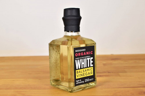 Seggiano Organic White Balsamic Vinegar from the Steenbergs UK online shop for gourmet organic plant-based vegan food and cooking ingredients.