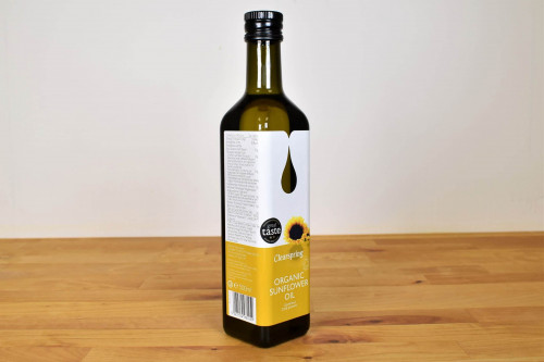 Clearspring Organic Sunflower Oil is cold pressed, vegan and in a glass bottle from the Steenbergs UK online shop for organic vegan food.