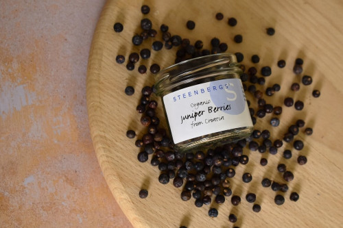 Steenbergs Organic Juniper Berries from the Steenbergs UK  online shop for organic and ethical spices