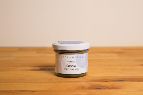 Steenbergs Organic Chervil Leaf, Dried, from the Steenbergs UK online shop for organic herbs and spices.