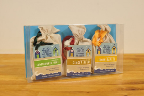 Old Hamlet Gift Set of 3 Make Your Own Summer Drinks, non alcoholic from the Steenbergs and Old Hamlet UK online shop for drinks kits and  non alcoholic drinks gifts.