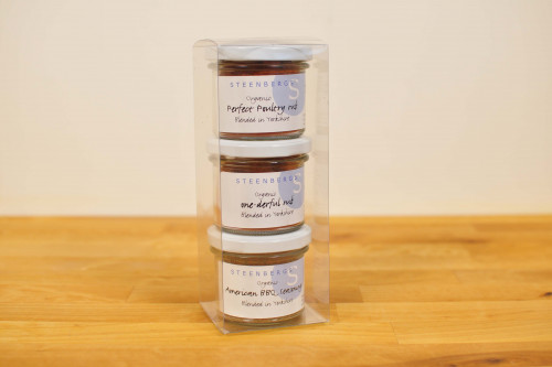 Steenbergs Organic BBQ seasonings gift pack from the Steenbergs UK online shop for marinades, rubs, spices and seasonings.