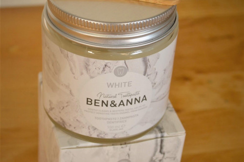 Ben and Anna Whitening Natural Tootpaste in Glass Jar - Plastic Free from the Steenbergs UK online shop for eco and natural toileteries.