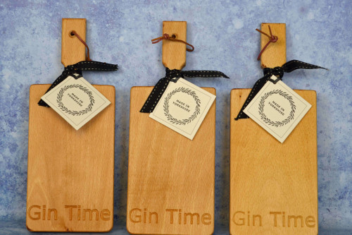 These Gin Time boards are made in Harrogate by Claro Enterprises, great gift, from the Steenbergs UK online shop for gin gifts and gin botanicals.
