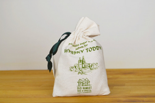 Old Hamlet Fairtrade Sugar and Spice Whisky Toddy in Printed Calico Bag from the Steenbergs UK online shop for hot toddy spice mixes and Fairtrade spices.