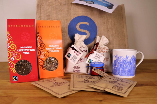 Steenbergs and Old Hamlet Christmas Drinks Gift Bag from the UK  online shop for Mulling Spices, Chais and Christmas Drinks Related Gifts.