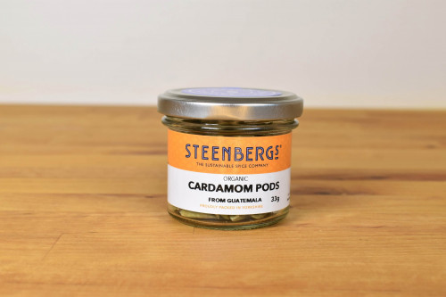 Steenbergs Organic Green Cardamom Pods. Part of the range of the UK's sustainable spice company.