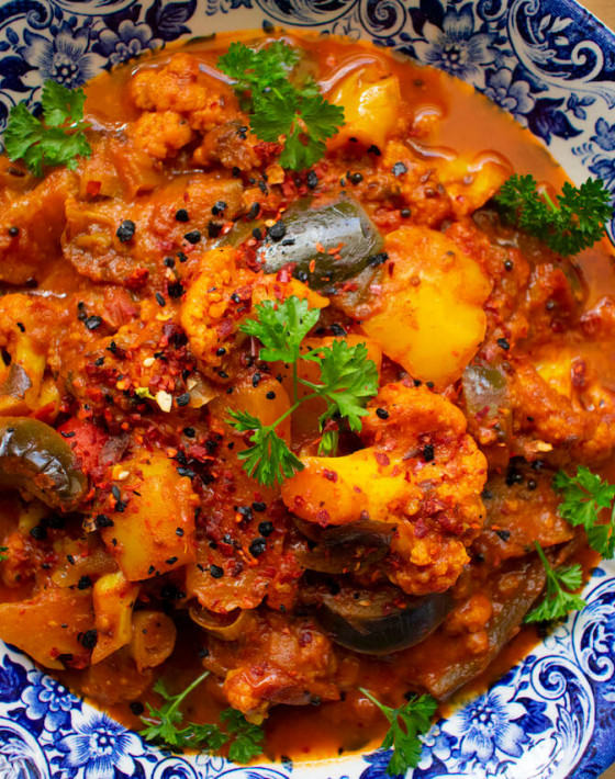 Aubergine & Cauliflower curry recipe