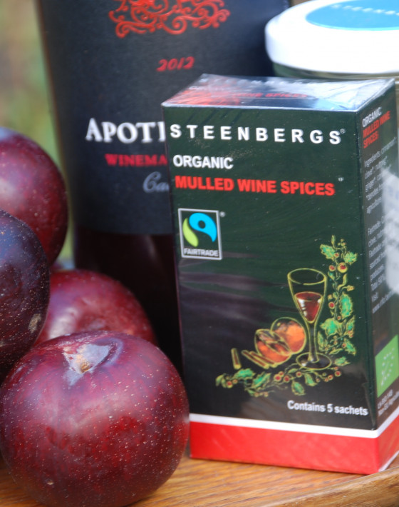 Mulled wine spiced plums Recipe