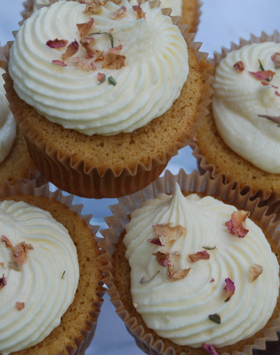 Wheat Free Vanilla Cup Cakes with Rose Icing Recipe