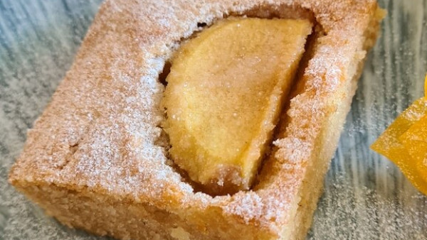 Apple and Vanilla Sheet Cake recipe