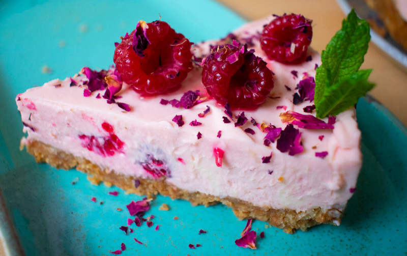 Raspberry, Rose and White Chocolate Cheesecake Recipe